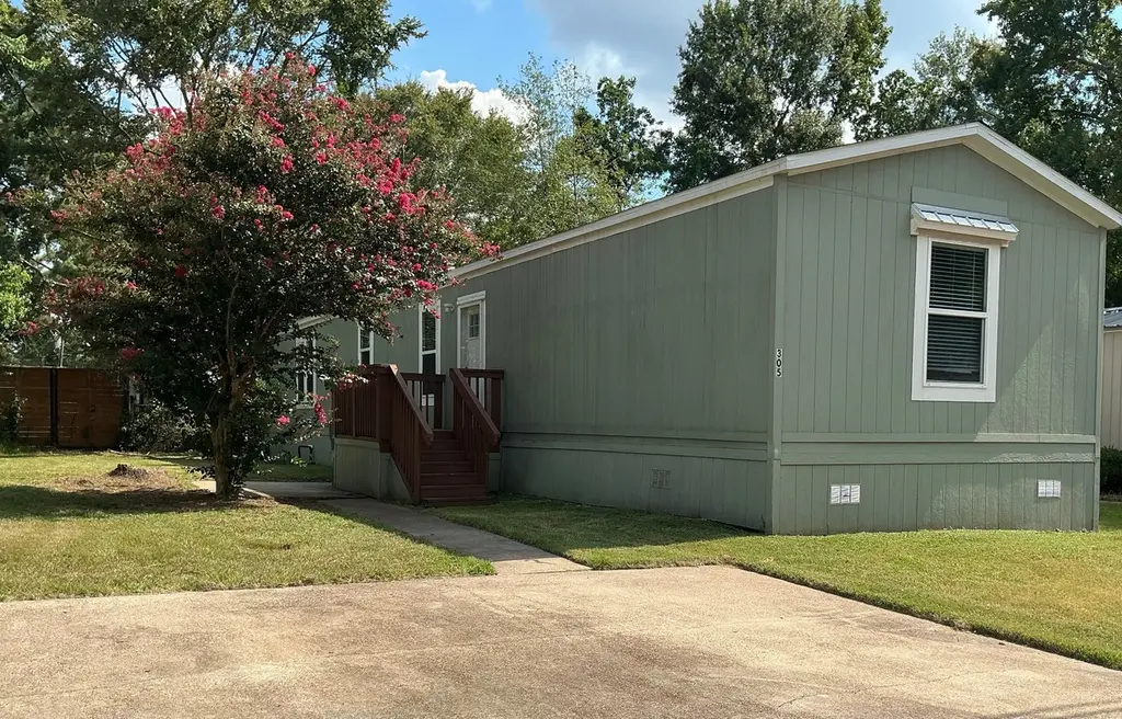 3 Bed 2 Bath Single Section Plan