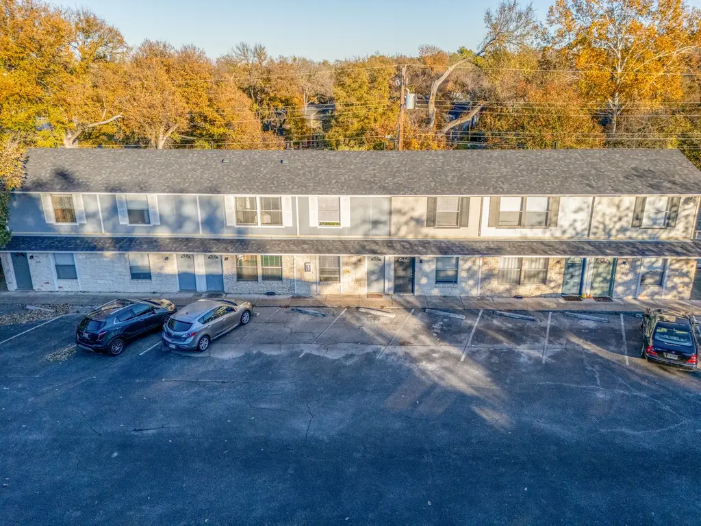 2005 Glen Allen St Unit 106, 107