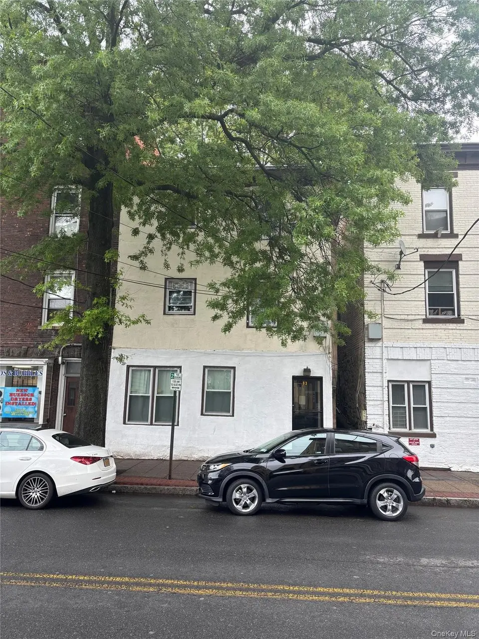 93 Ferris Ave
