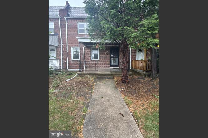 3496 Dolfield Ave