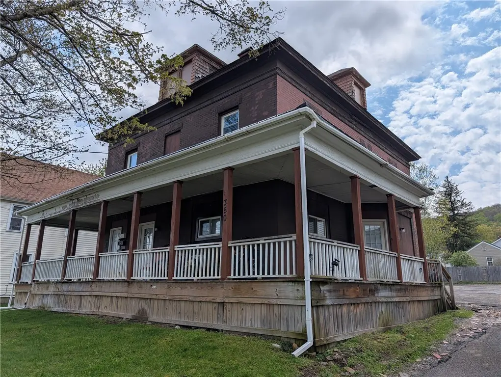 350 E Main St