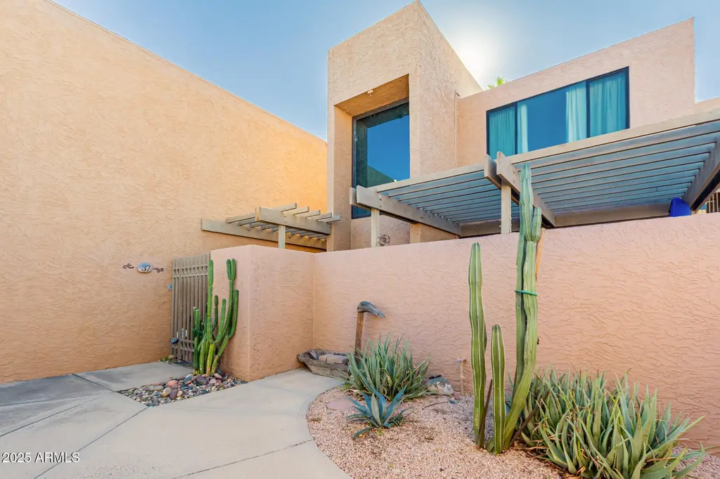 7401 N Scottsdale Rd #37