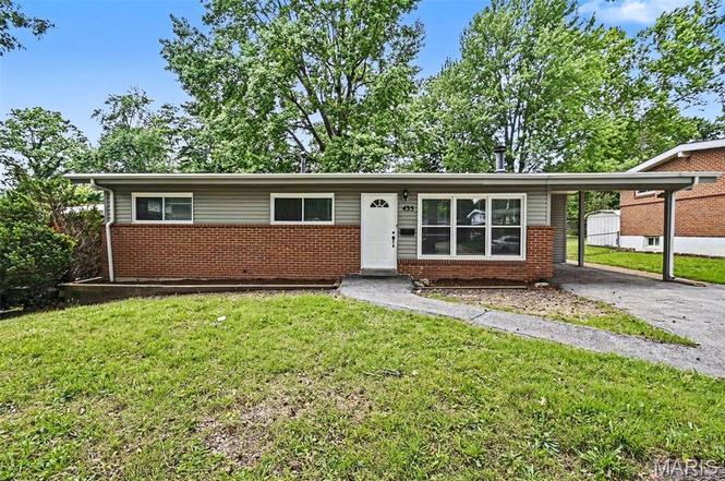 435 Saint Edward Ln