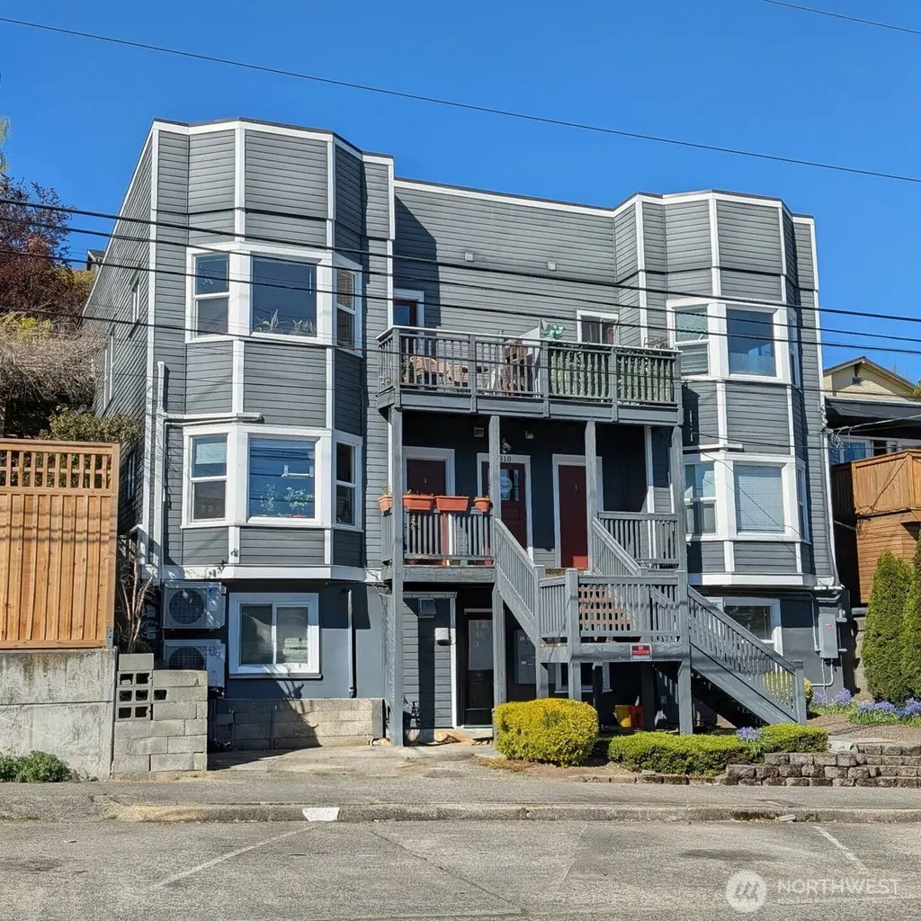 310 Aloha St