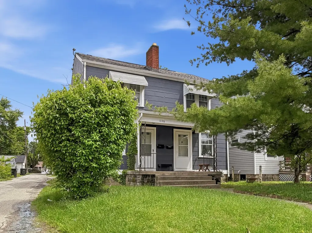 1226-1228 Gilbert St
