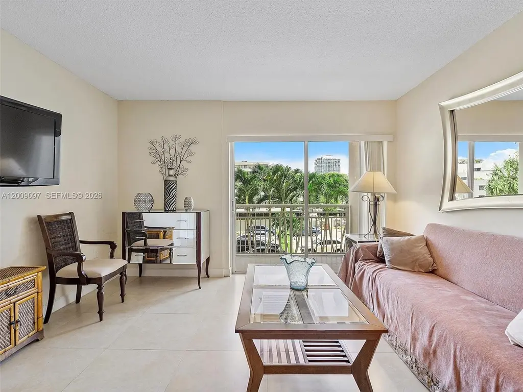 400 Kings Point Dr #229