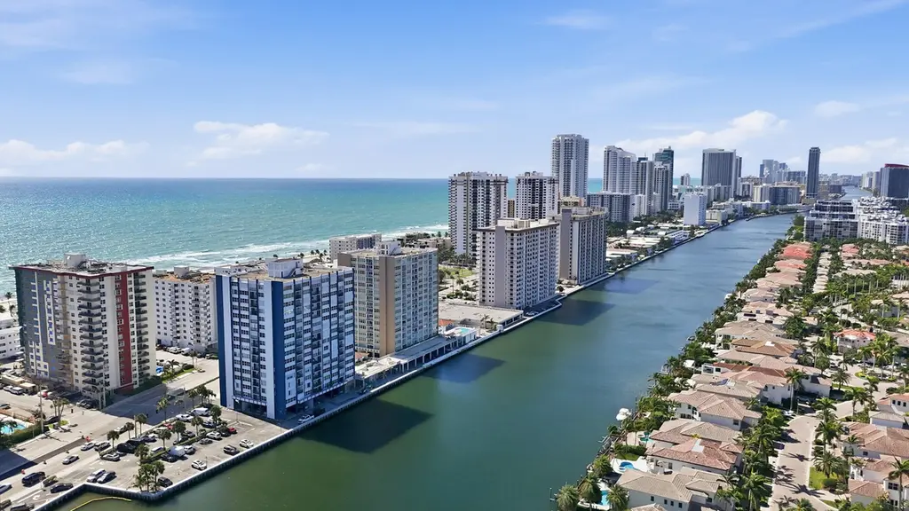 1400 S Ocean Dr #303