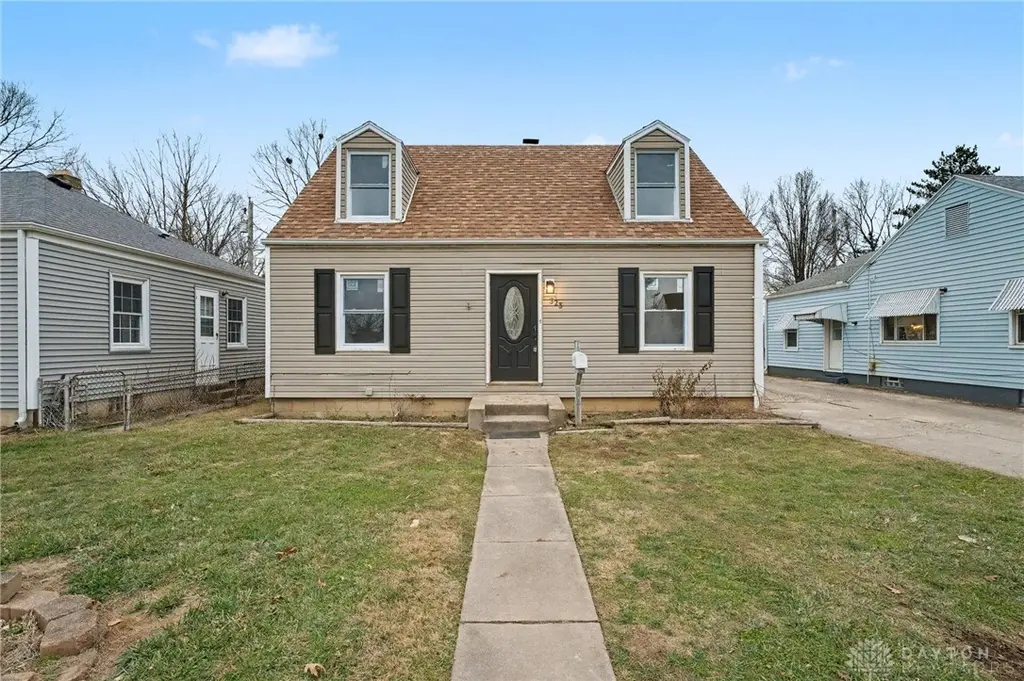 323 Mann Ave
