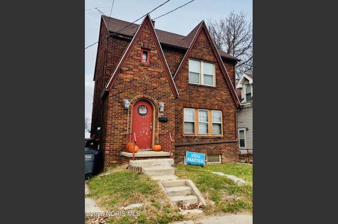 1943 Starr Ave