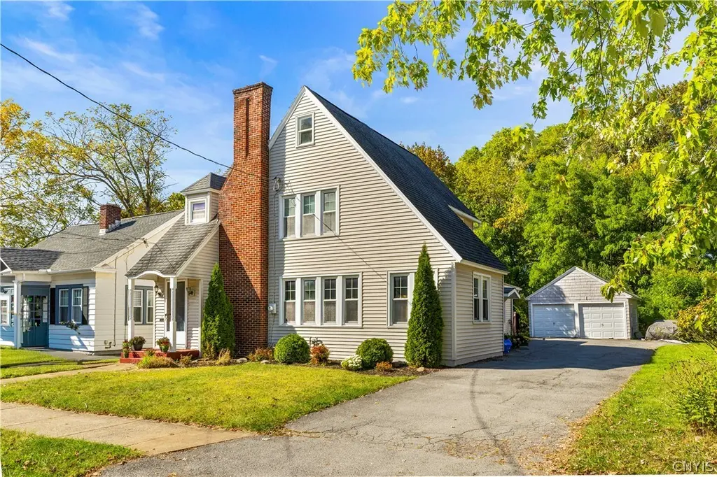 2812 Ogden Pl