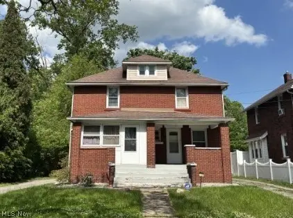2330 Mahoning Ave NW