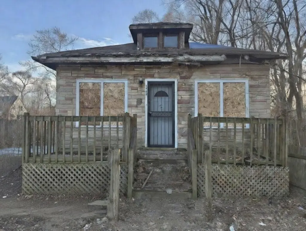 1105 W 15th Ave