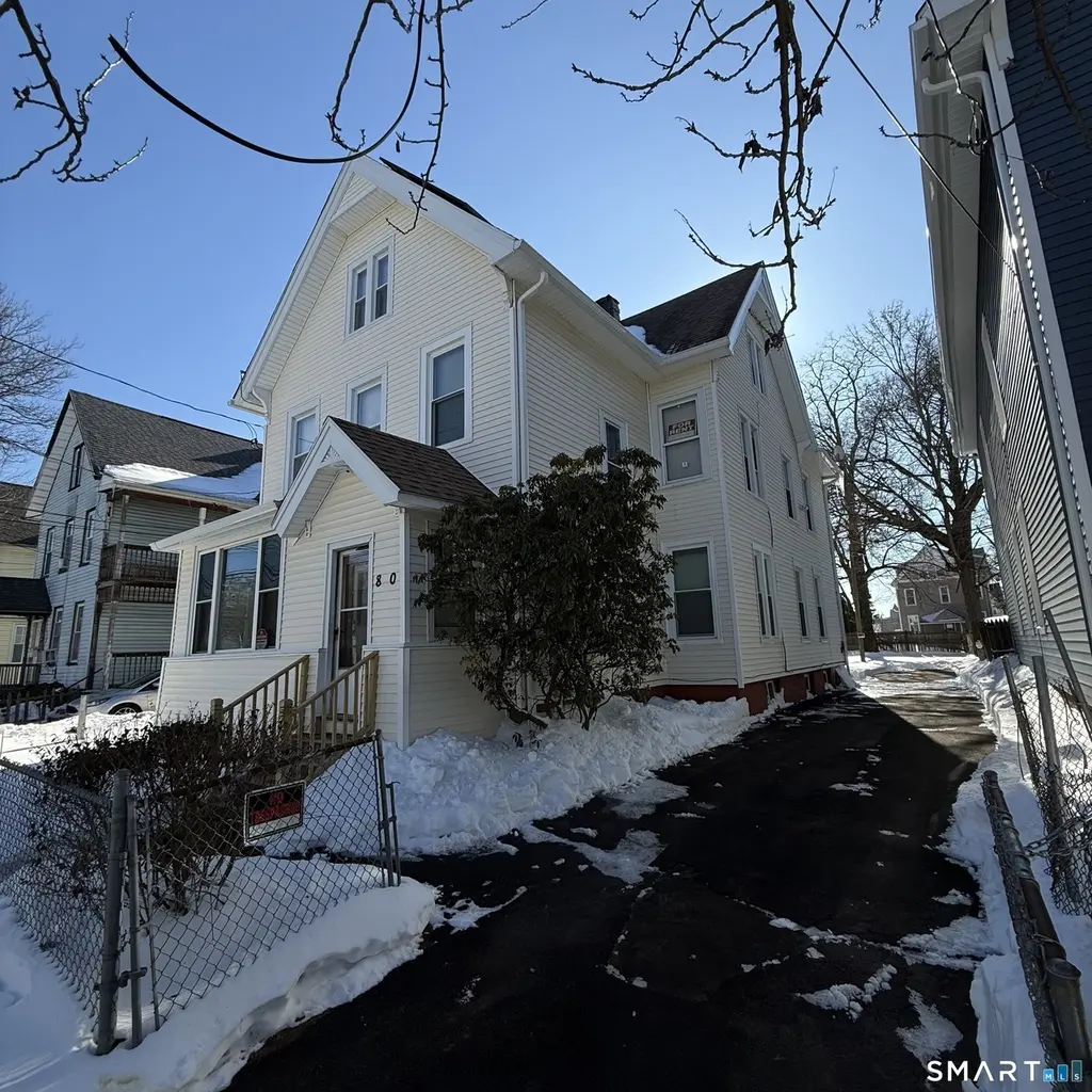 80 Henry St