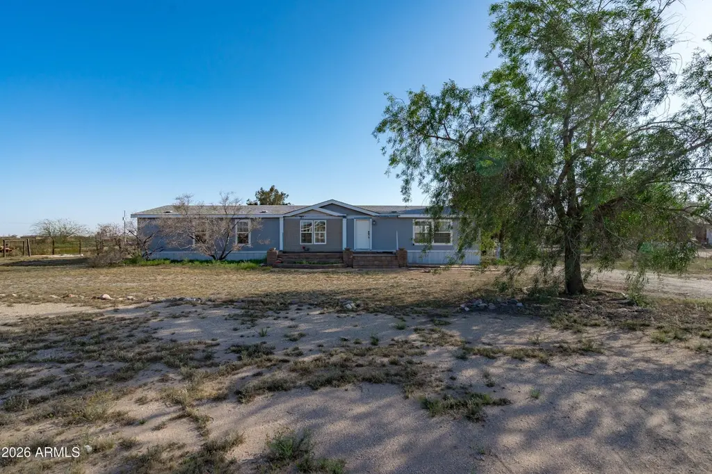 22547 W Duane Ln