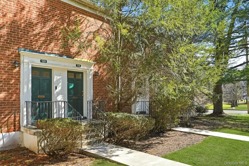 9 Fieldstone Dr #118