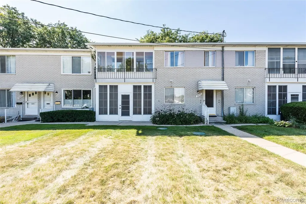 5959 Alan Dr #52