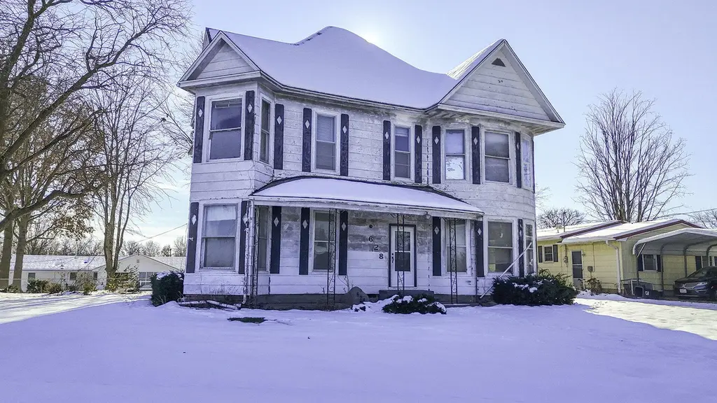 628 Woodland Ave