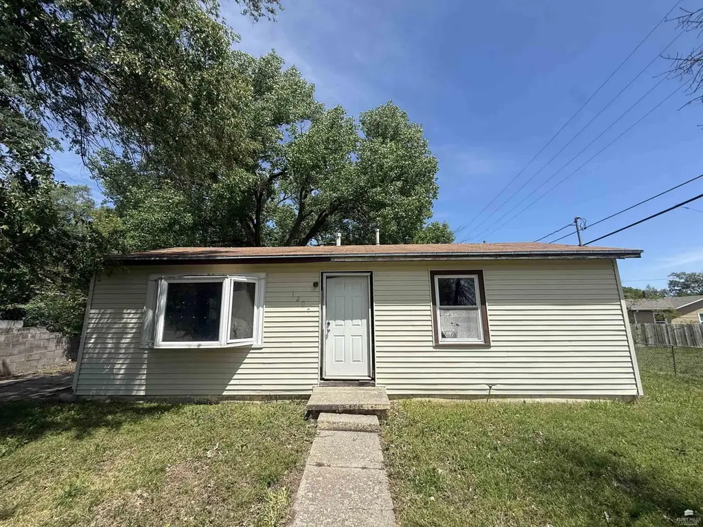 1204 Downtain St