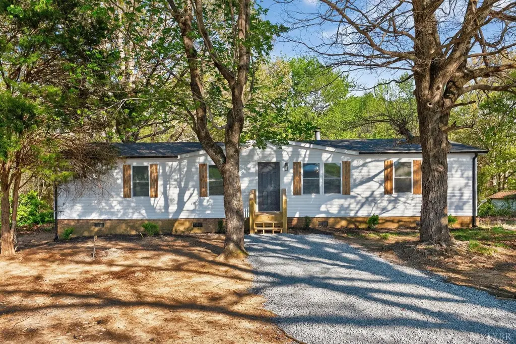 1208 West Store Rd