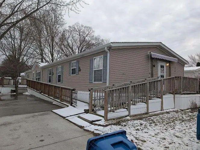 2411 Griffin Ln