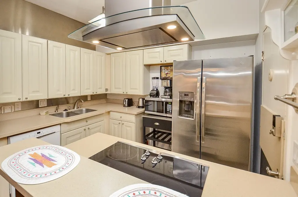10811 Richmond Ave #38