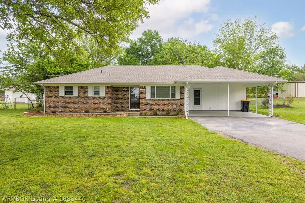2504 W Main St