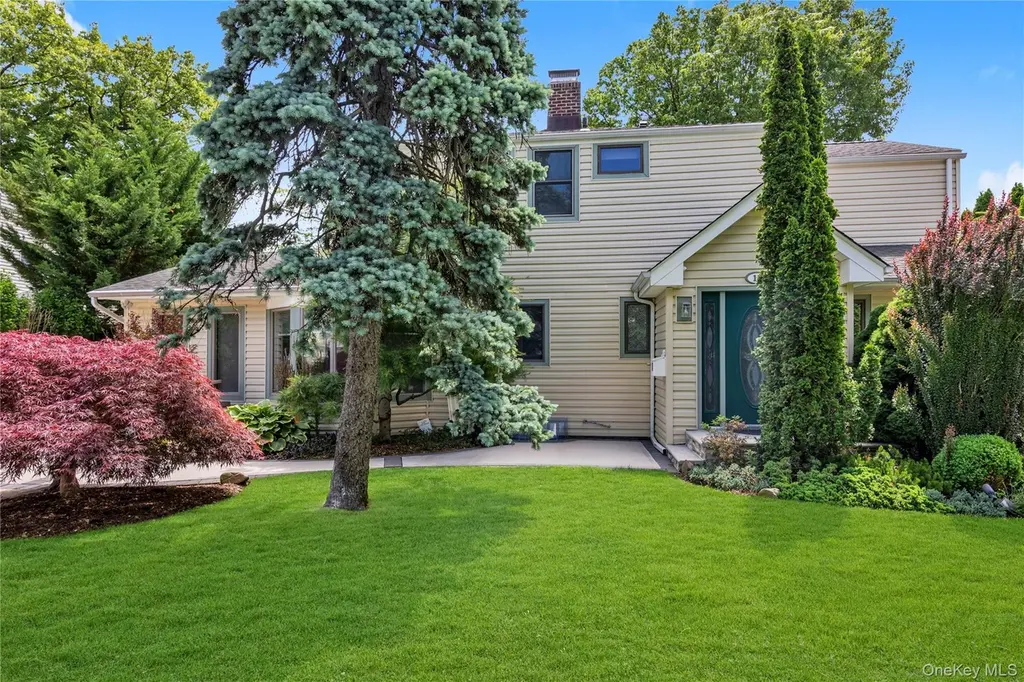 16 Deepdale Pkwy