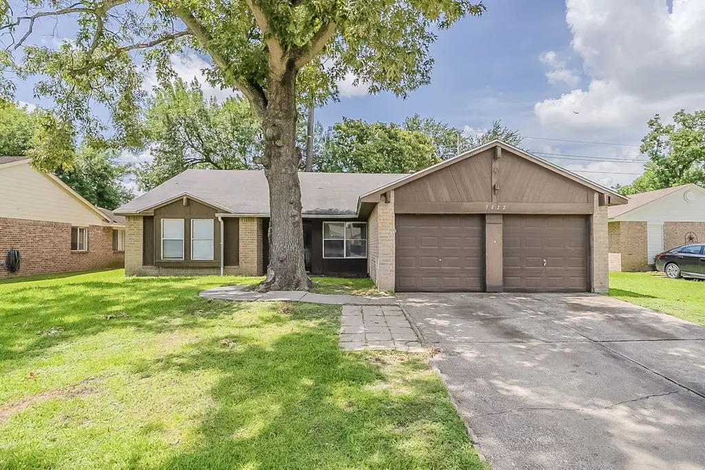 7222 Dogwood Trail Dr