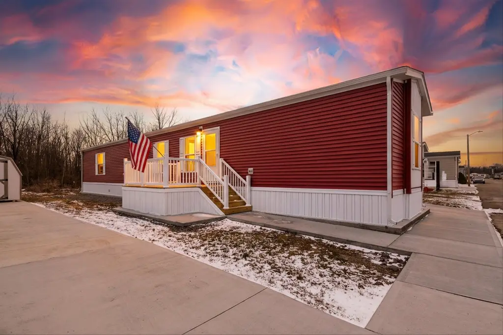 291 Redwood Dr