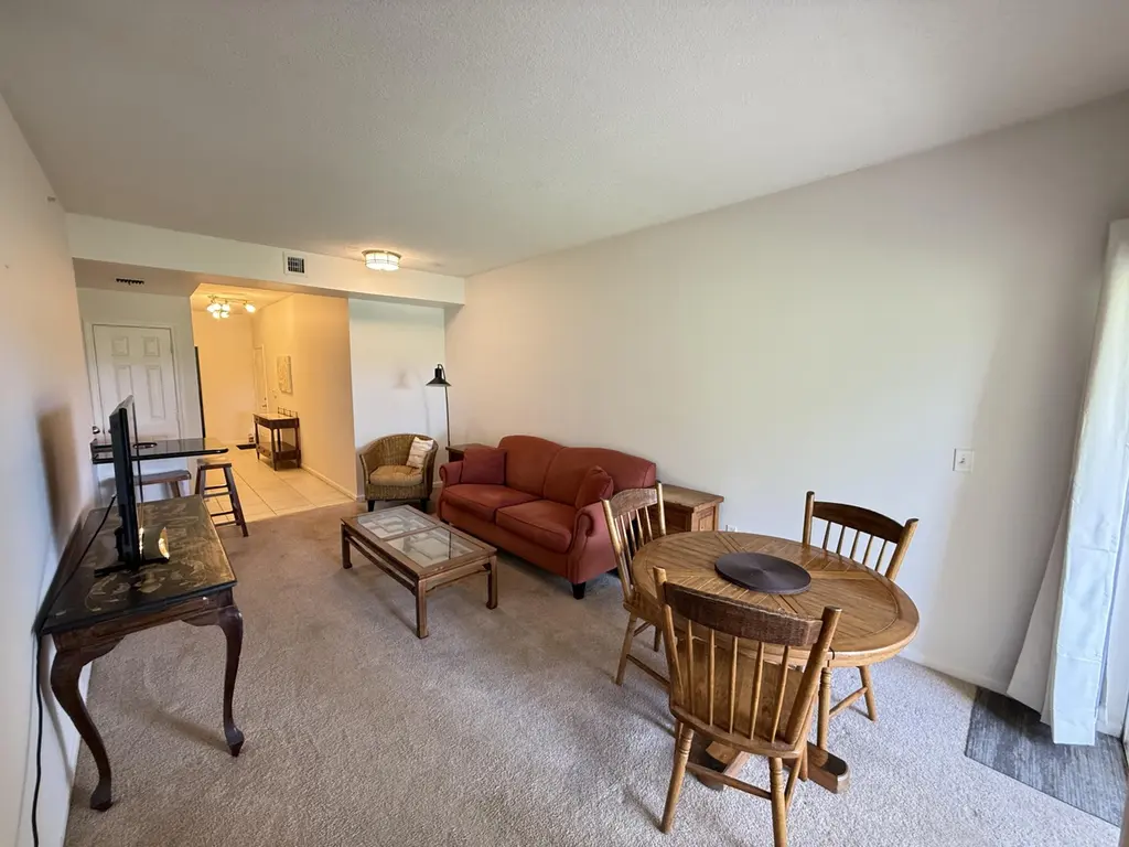 2080 Greenview Shores Blvd #402