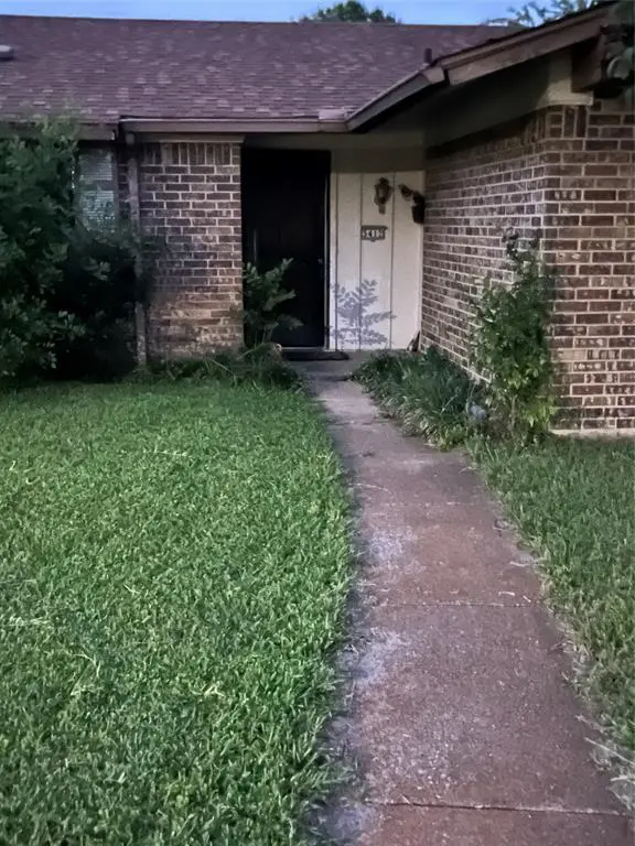 3412 Park Run Dr