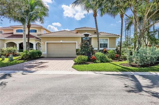 8753 Banyan Bay Blvd