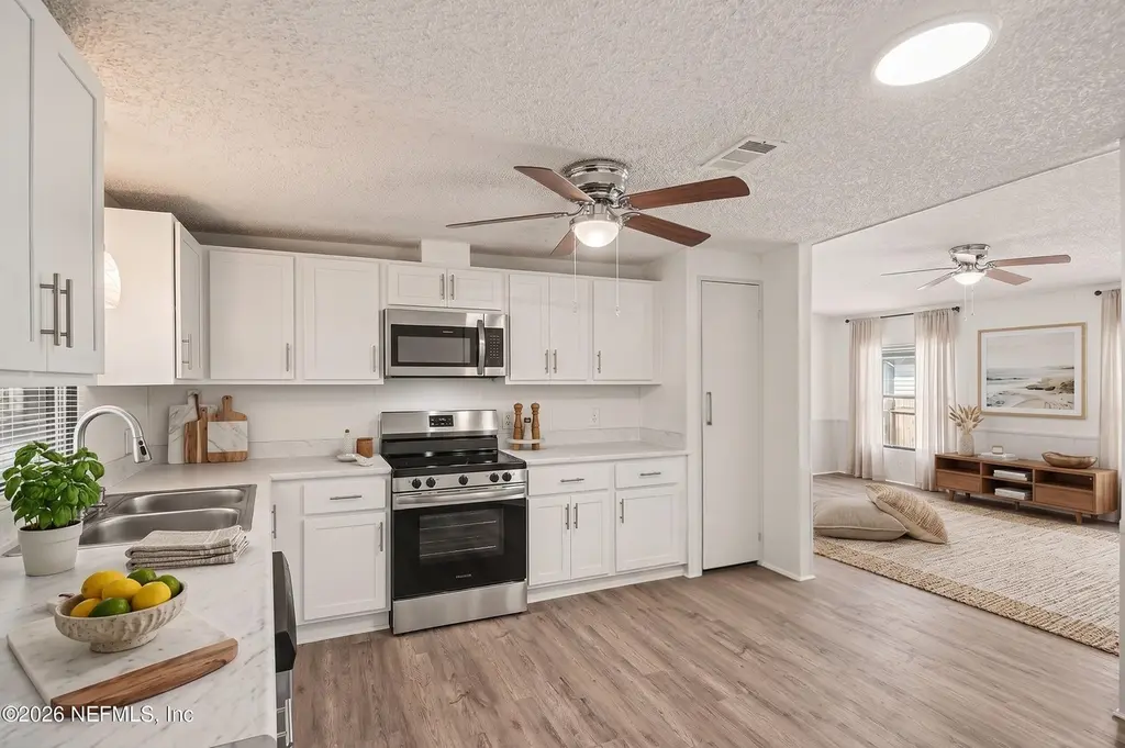 7624 Timberwood Dr