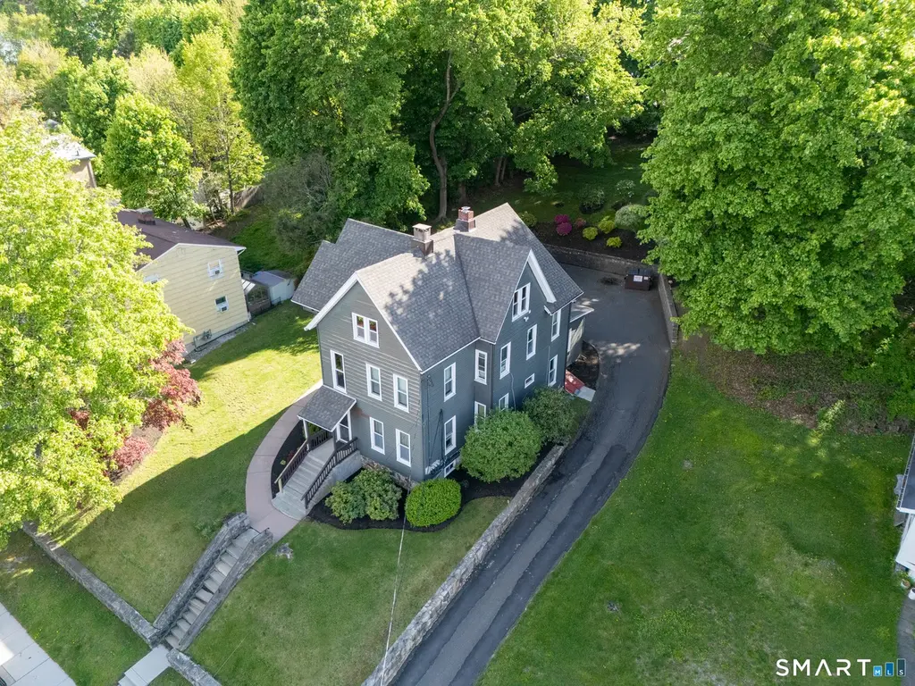 34 Grand St
