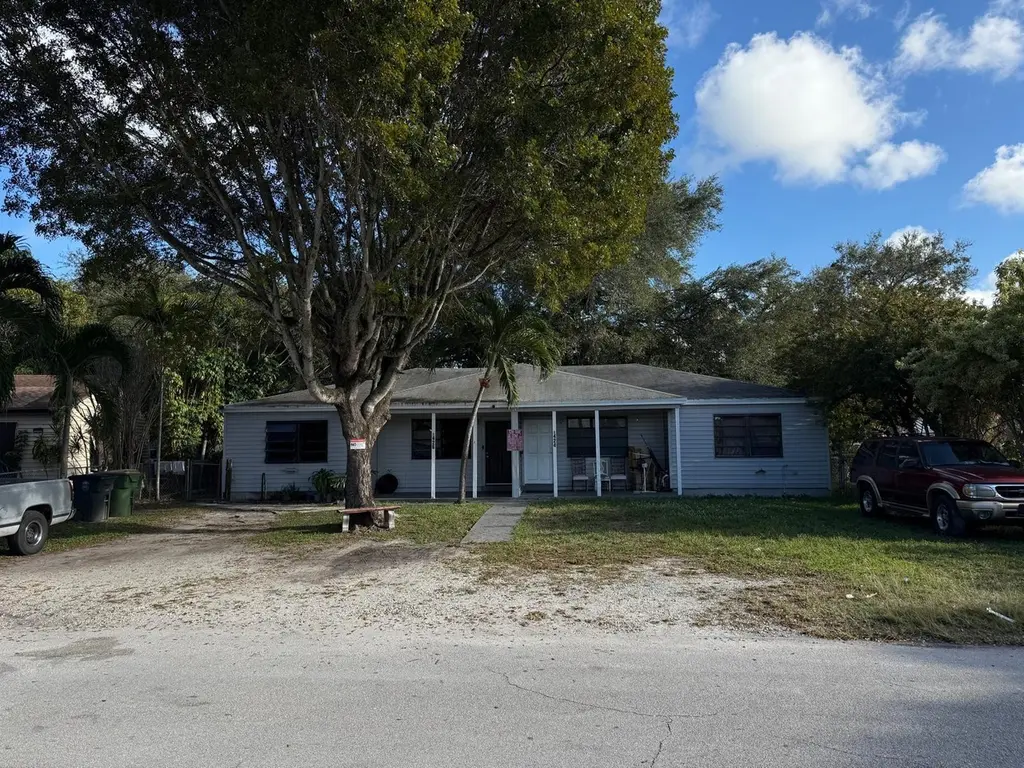 1426 NE 134th Rd