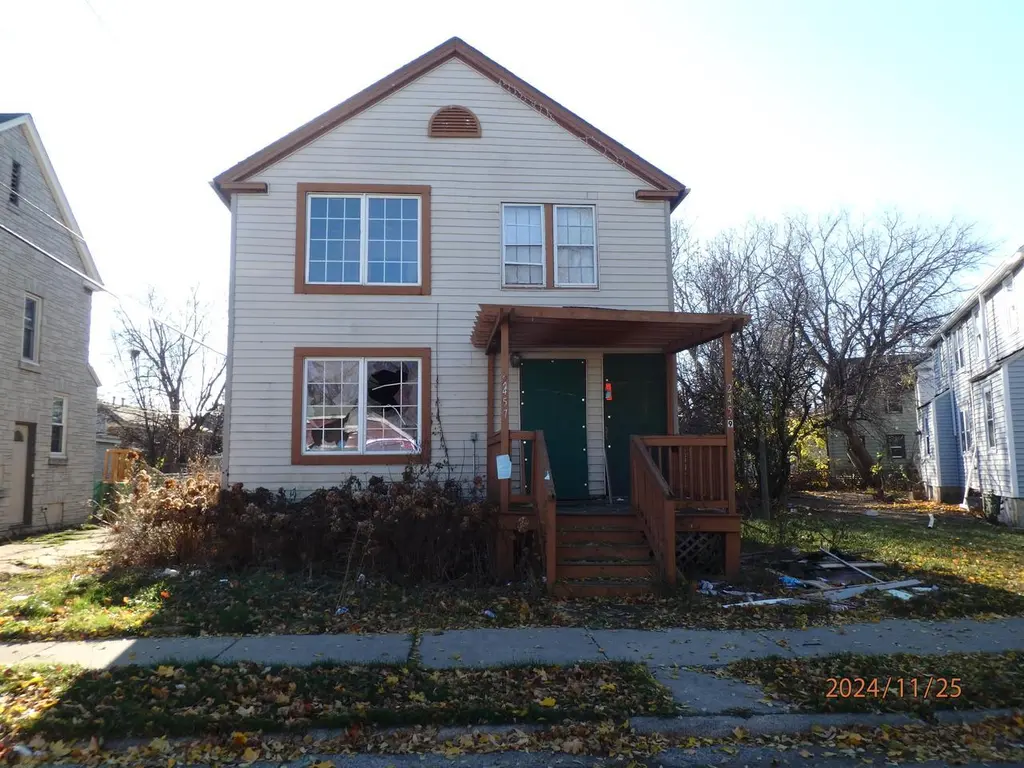 2457 W Congress St #2459