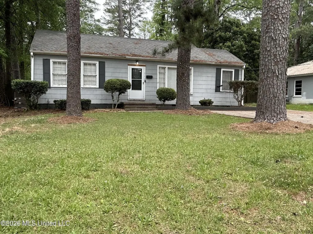 712 Broadmoor Dr