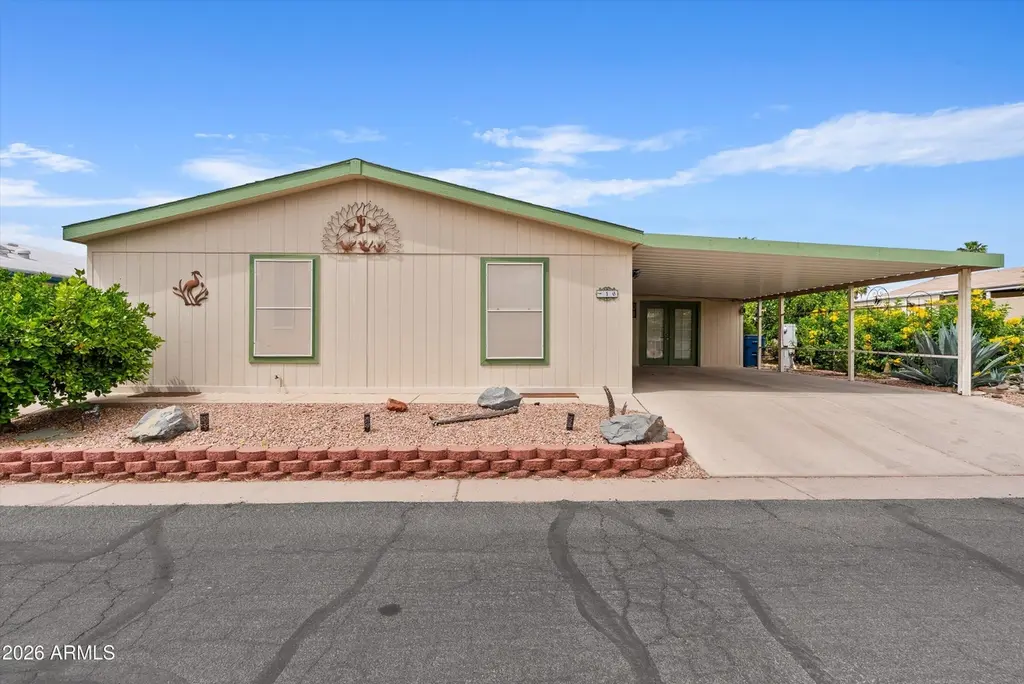 3700 S Tomahawk Rd #16