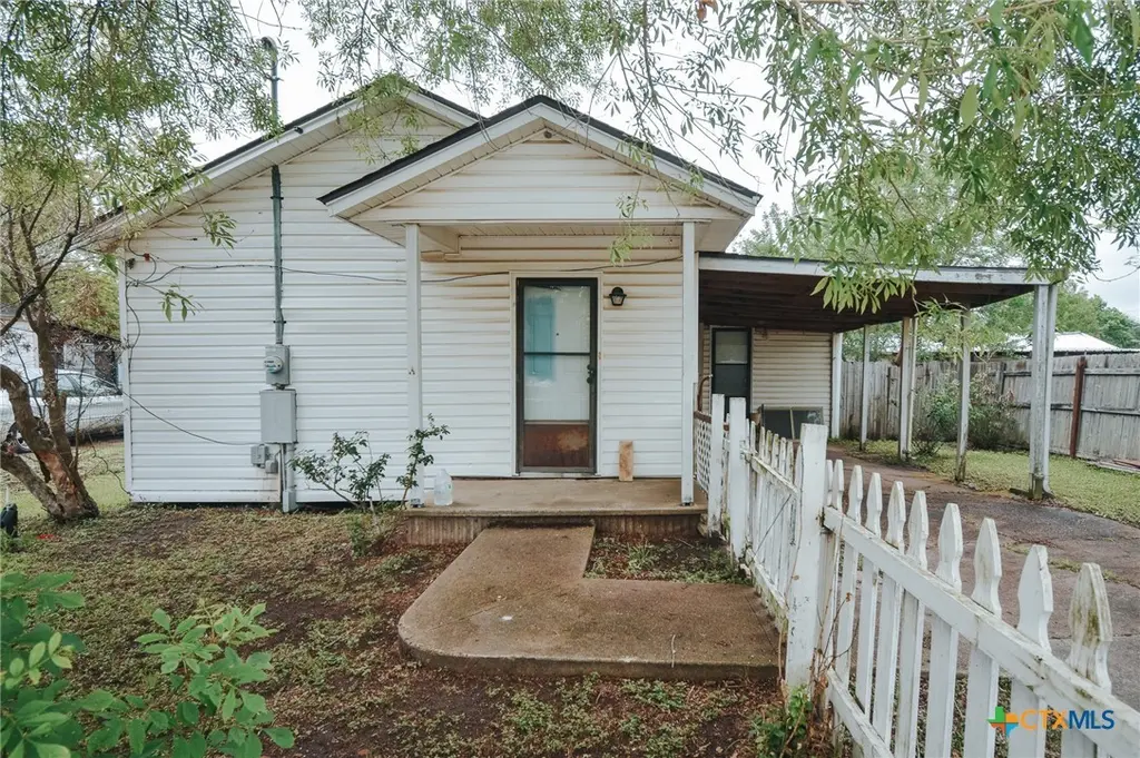 113 Barbara St