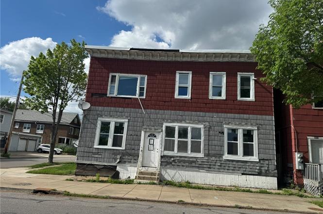 1306 E Lovejoy St