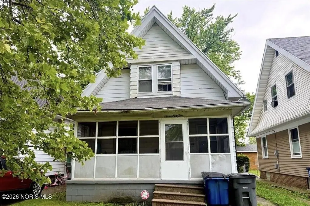 755 Dearborn Ave