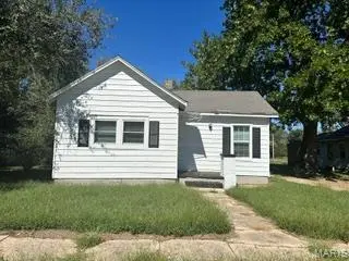 406 W Gladys St