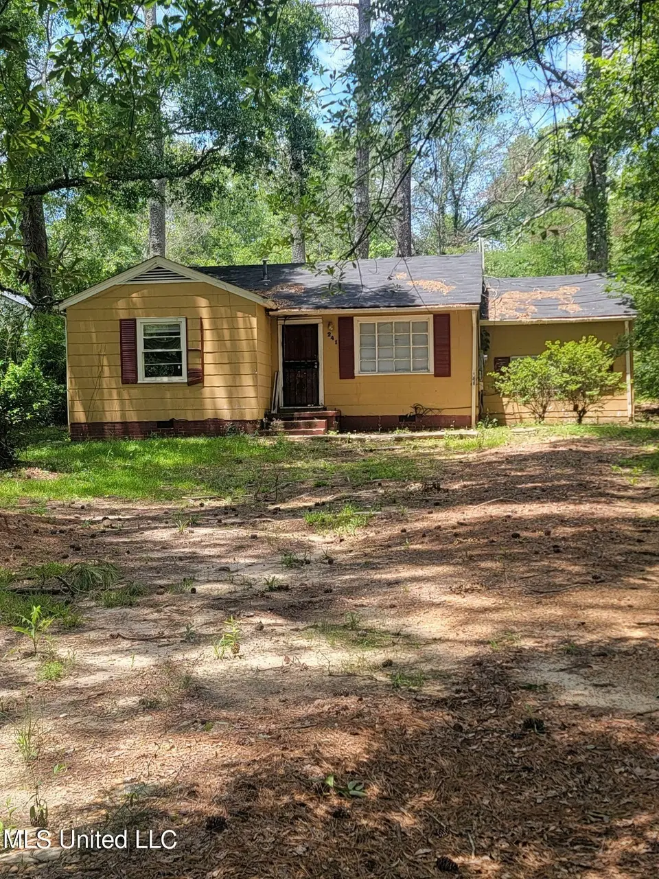 241 Lea Cir