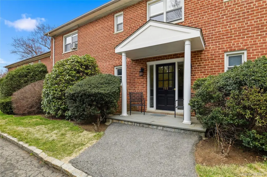 352 N State Rd Unit 1H