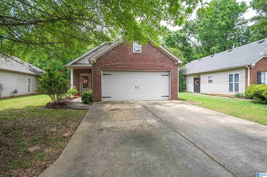 12952 Woodland Park Cir