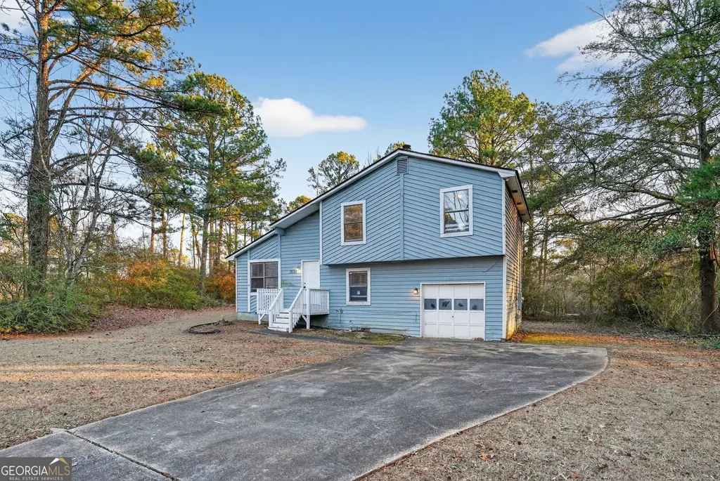 3520 Valley Chase Ct
