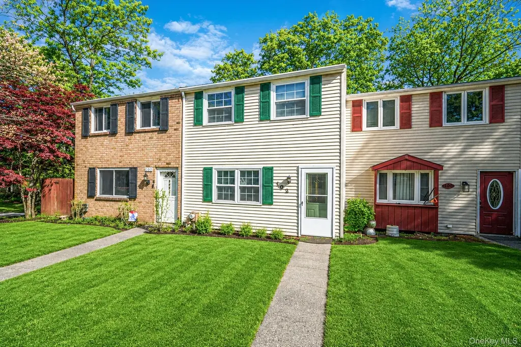 102 Hill Spur