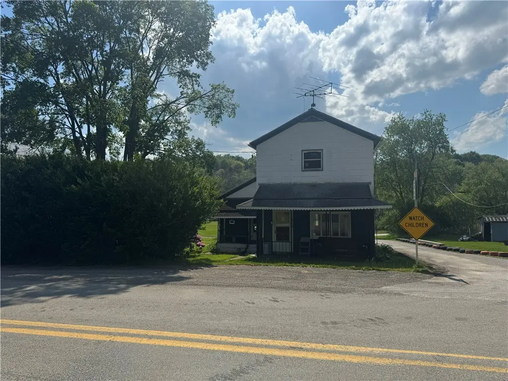 2344 Mcintyre Rd