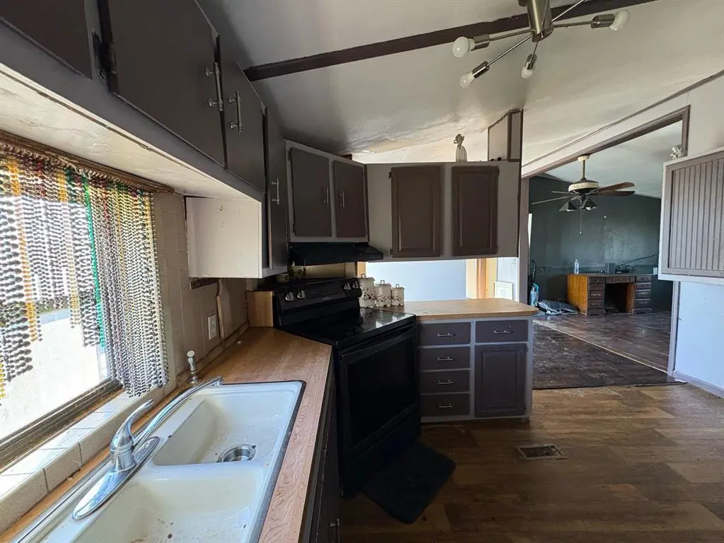 2213 Pedernales Ct