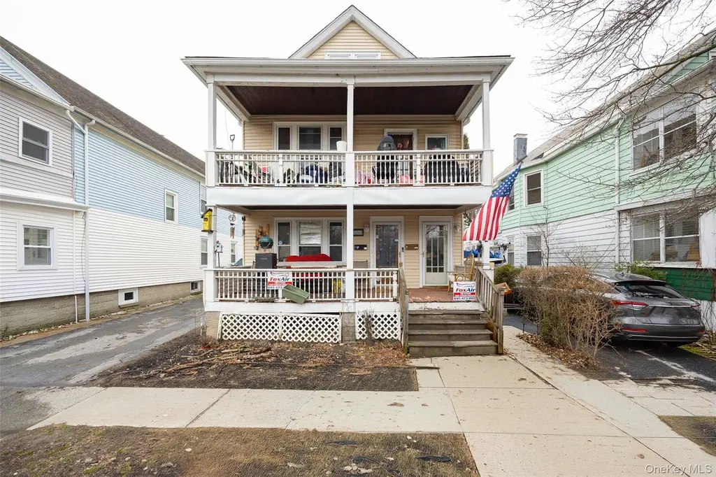 42 Manitou Ave